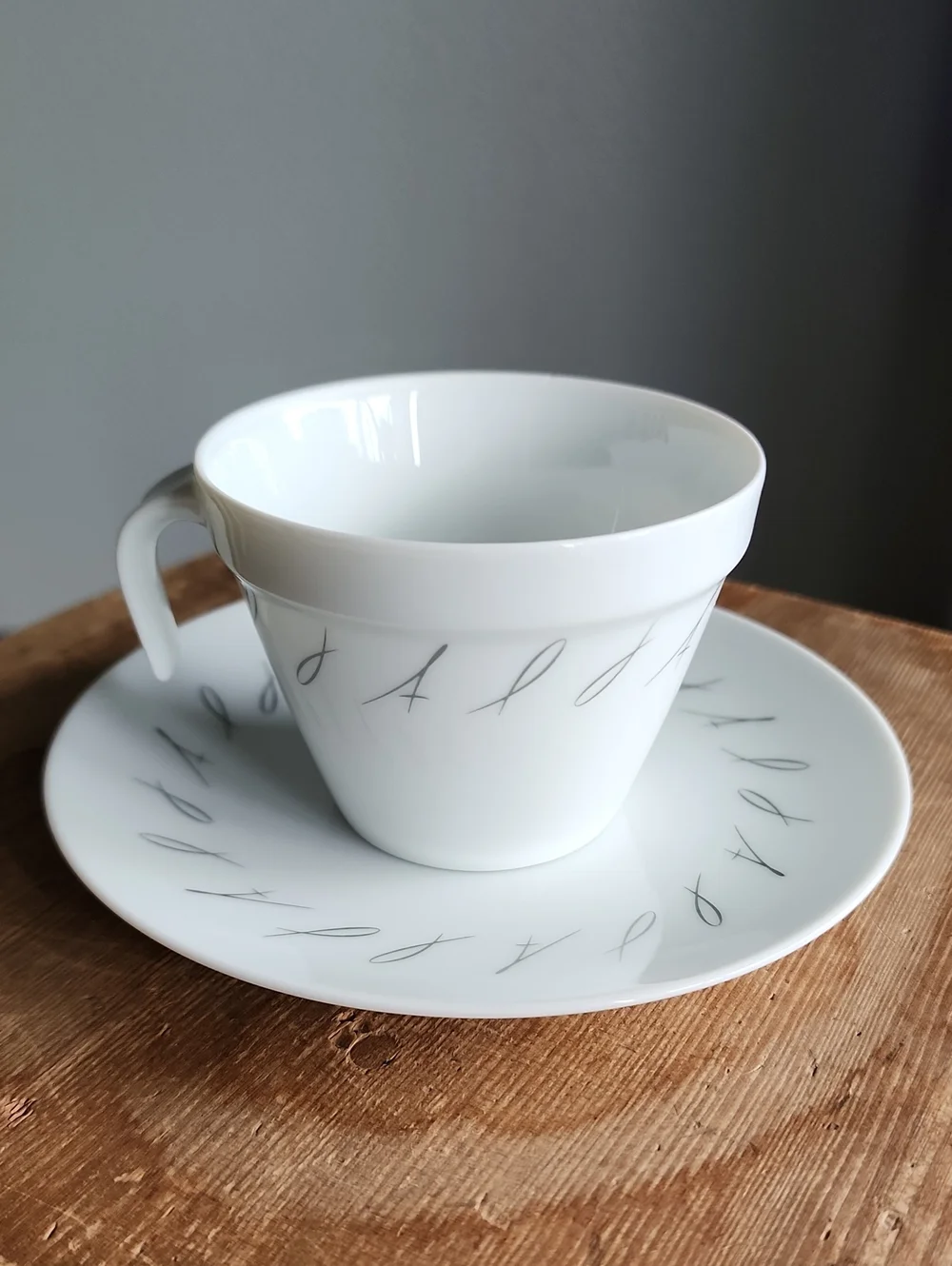 VINTAGE NORITAKE JAPAN AIRLINES (JAL) CUP & SAUCER